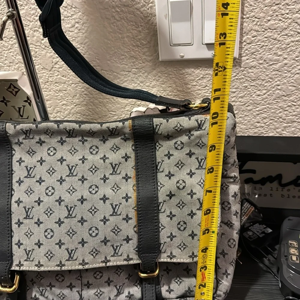 Louis Vuitton Gray Monogram Messenger Bag with Dark Leather Straps